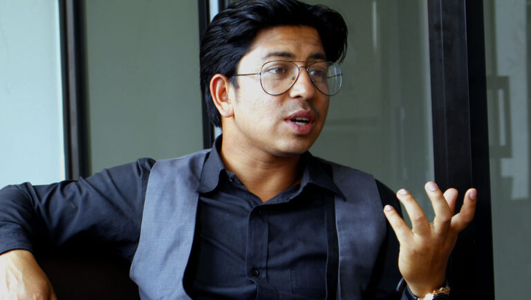 ‘पिर’ गीतबारे प्रकाशको प्रस्टीकरण- ‘मैले गलत गरेको हो कि ? तपाईहरूले गलत बुझ्नु भएको हो ?